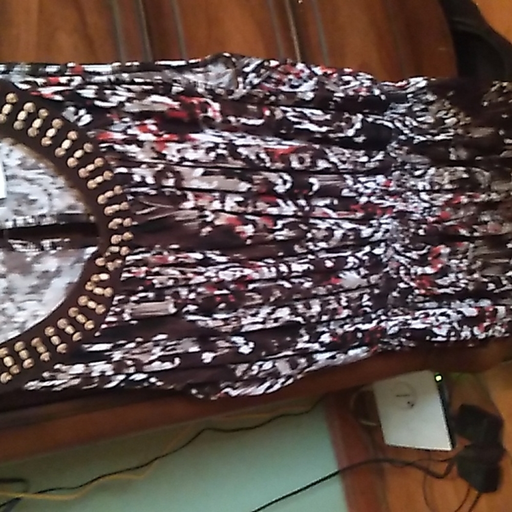 sleevless dress shirt
